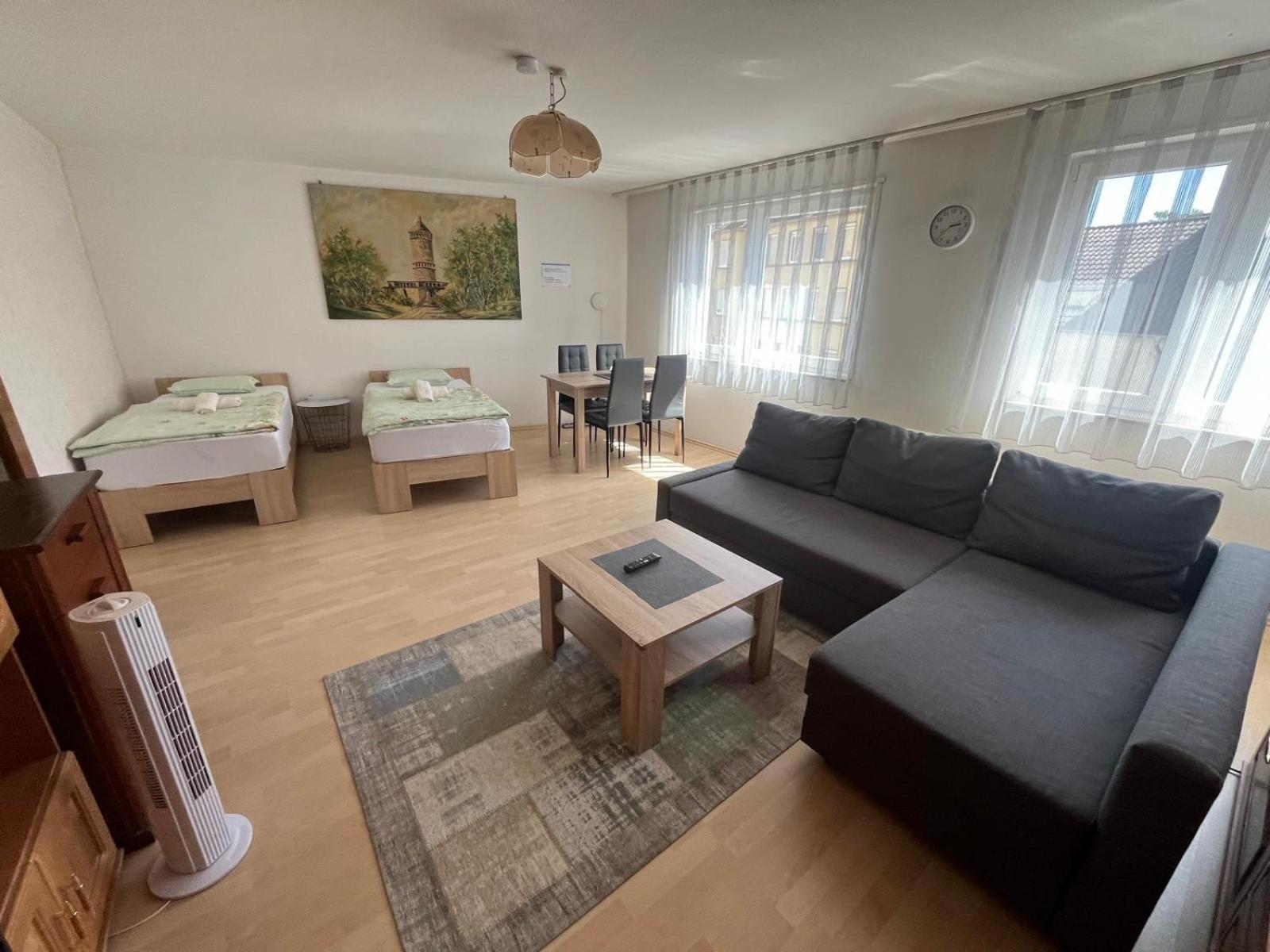Schoene Ferienwohnung In 萨尔布吕肯 外观 照片